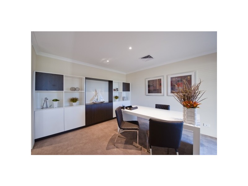 24 Highland Rise, Piara Waters WA 6112