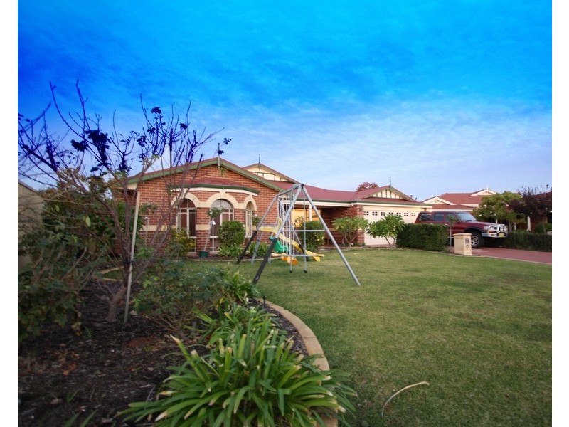 21 Frampton Crescent, Canning Vale WA 6155