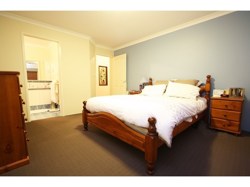 21 Frampton Crescent, Canning Vale WA 6155