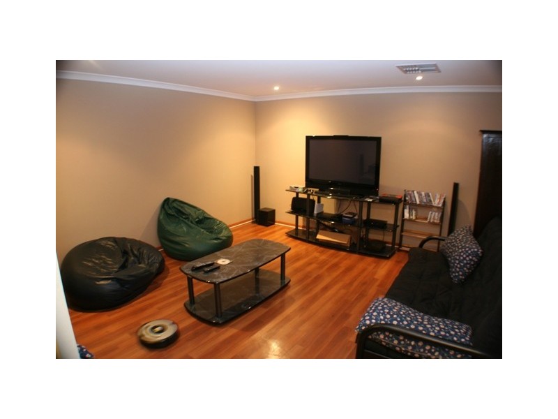 3 Thornbill Rd, Huntingdale WA 6110