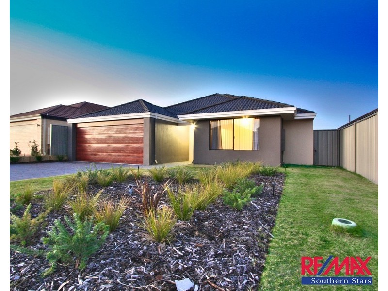 15 Retchford Way, Queens Park WA 6107