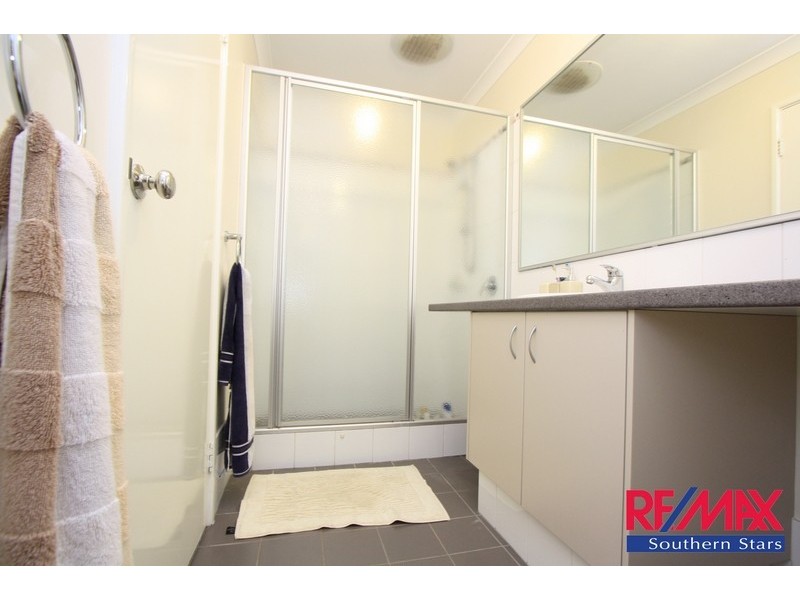 15 Retchford Way, Queens Park WA 6107