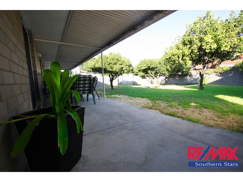 216  William Street, Beckenham WA 6107