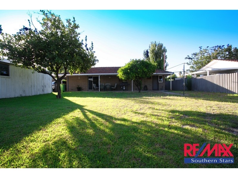 216  William Street, Beckenham WA 6107