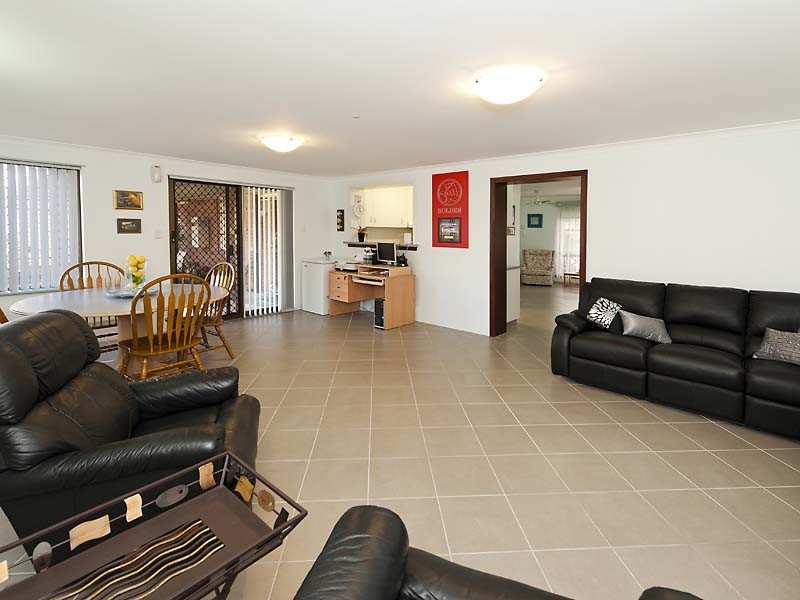 66 Digby Street, Gosnells WA 6110