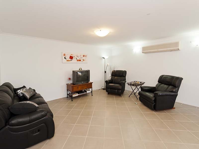 66 Digby Street, Gosnells WA 6110