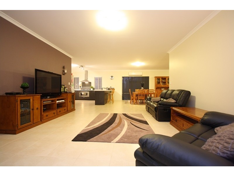 25 MacDougal Way, Harrisdale WA 6112