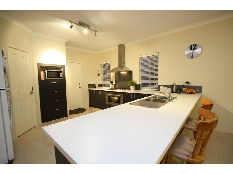 25 MacDougal Way, Harrisdale WA 6112