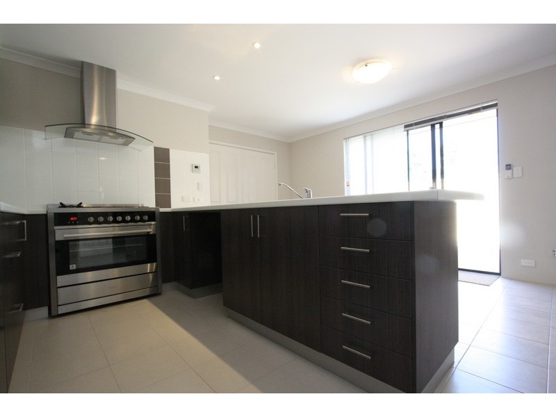 2/87 Station Street, East Cannington WA 6107