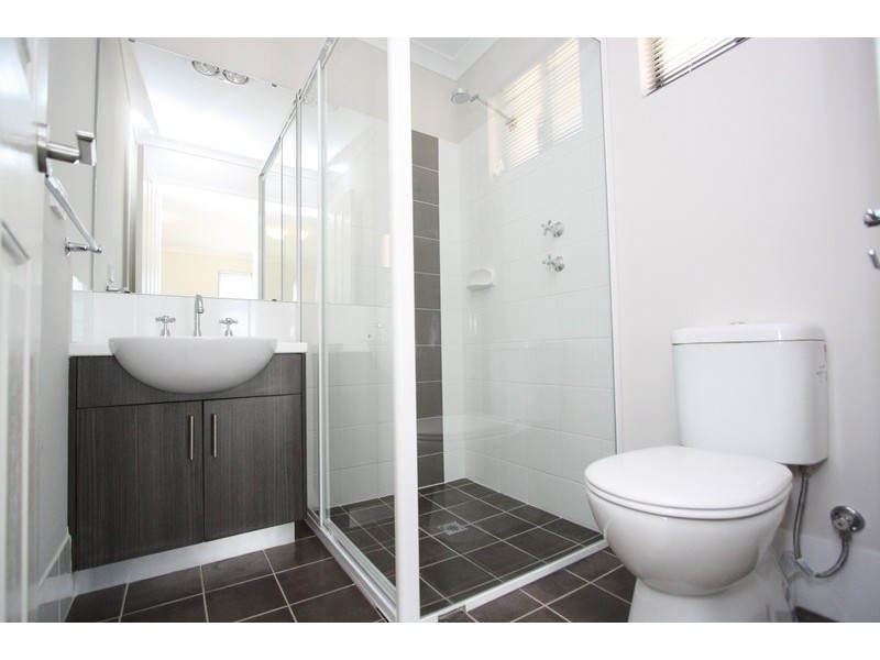 2/87 Station Street, East Cannington WA 6107