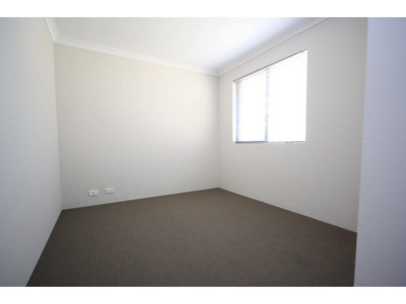 2/87 Station Street, East Cannington WA 6107