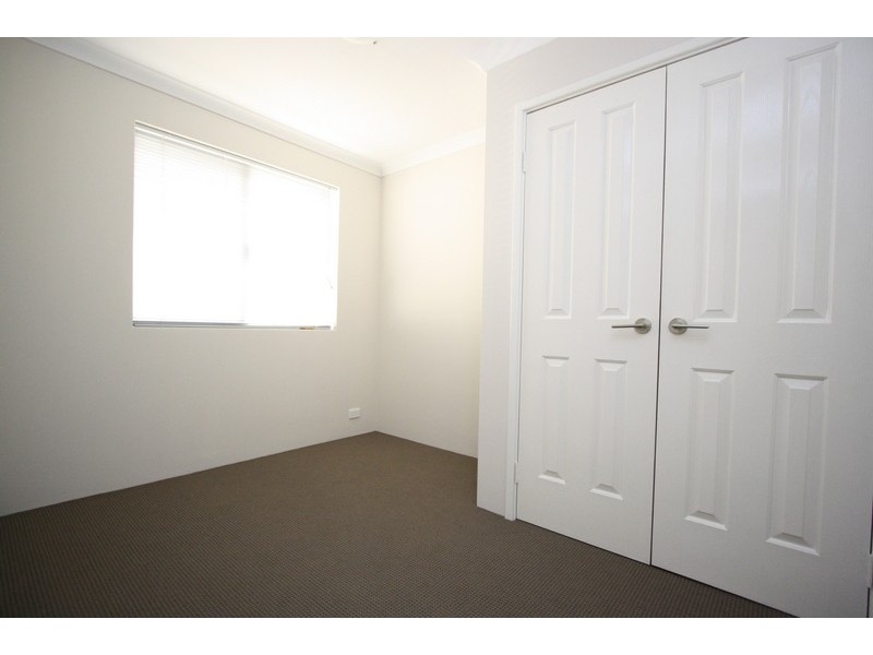 2/87 Station Street, East Cannington WA 6107