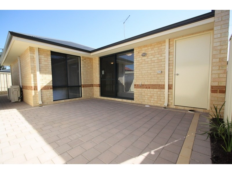 2/87 Station Street, East Cannington WA 6107