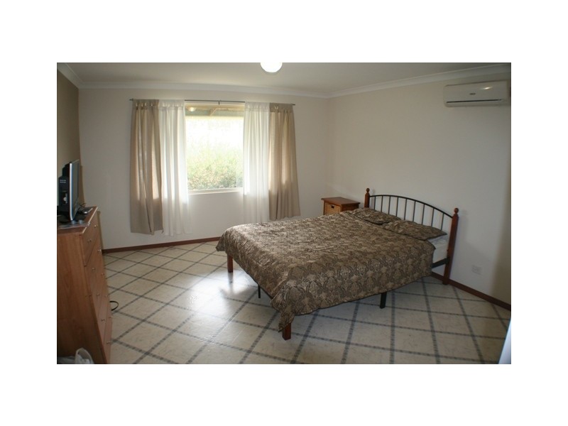 556  Leipold Road, Oldbury WA 6121