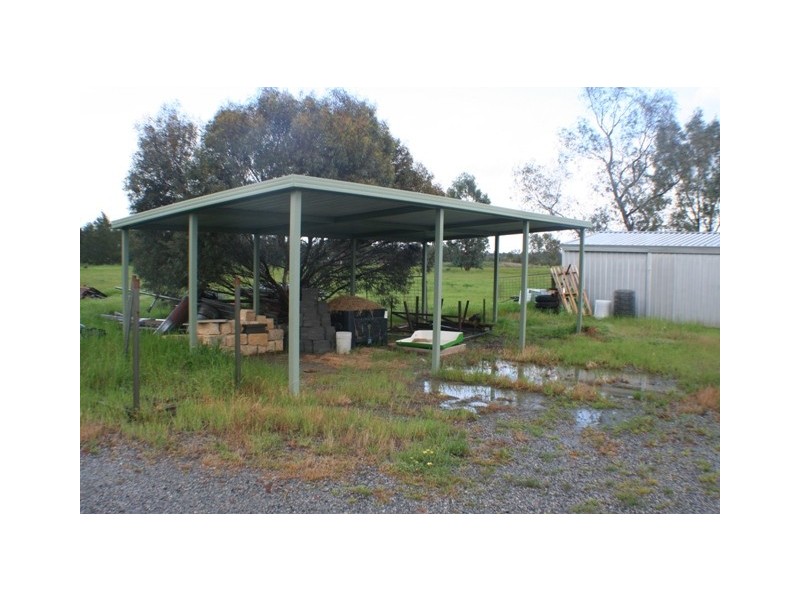 556  Leipold Road, Oldbury WA 6121