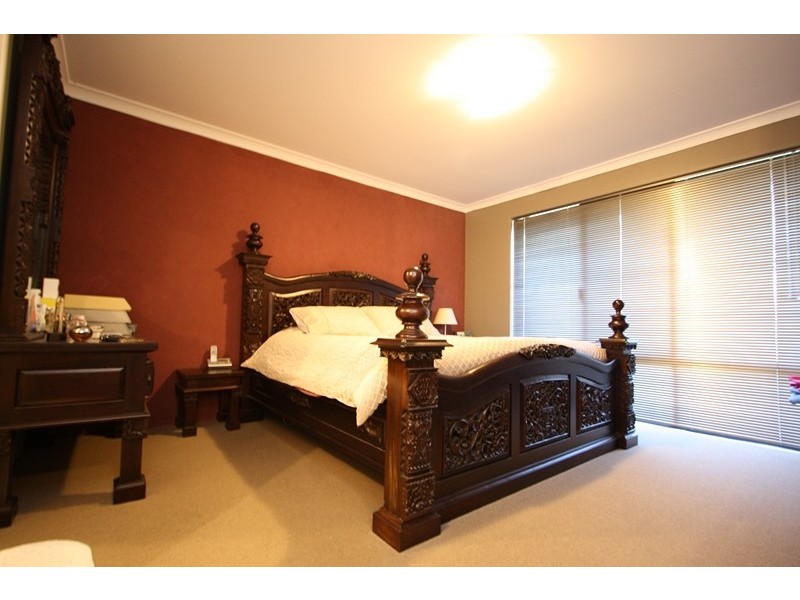 31 Copperback Circle, Huntingdale WA 6110