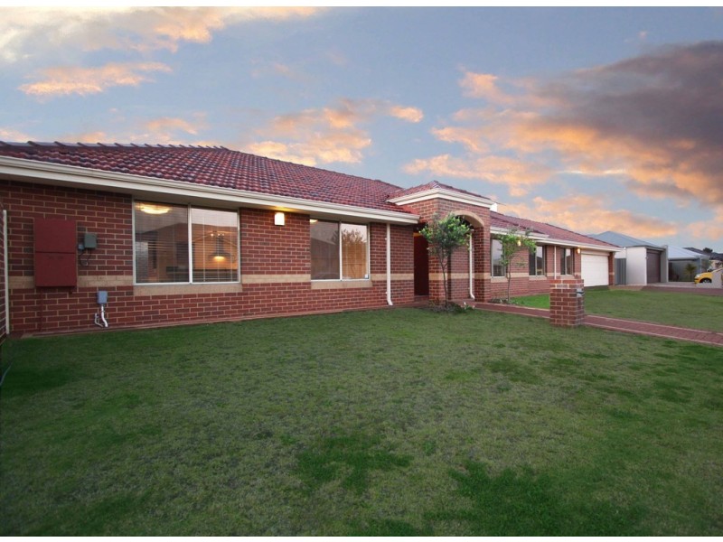2 Sheldon Street, Piara Waters WA 6112