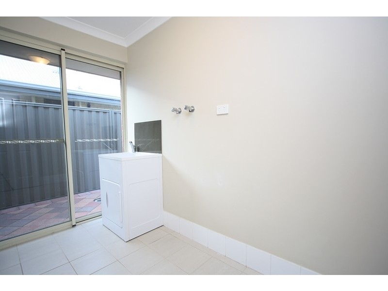 2 Sheldon Street, Piara Waters WA 6112