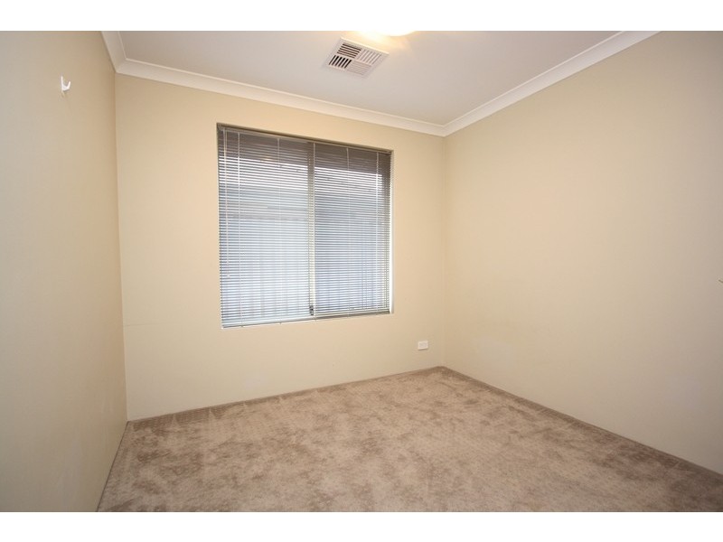 2 Sheldon Street, Piara Waters WA 6112