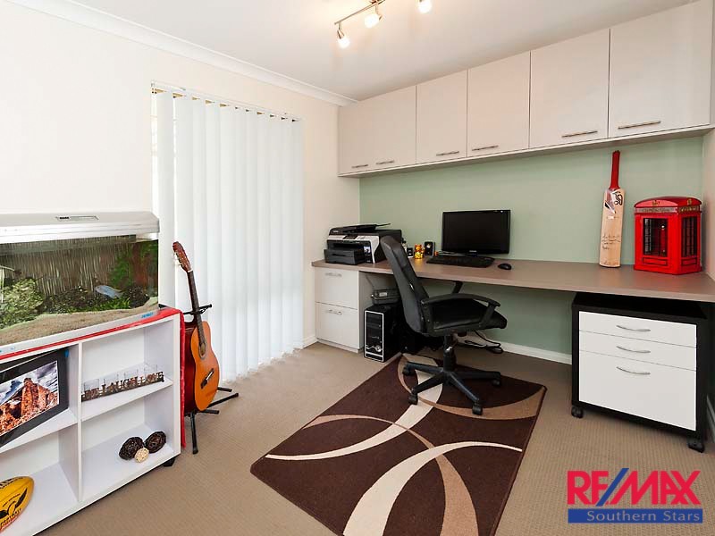 10 Redfox Crescent, Huntingdale WA 6110