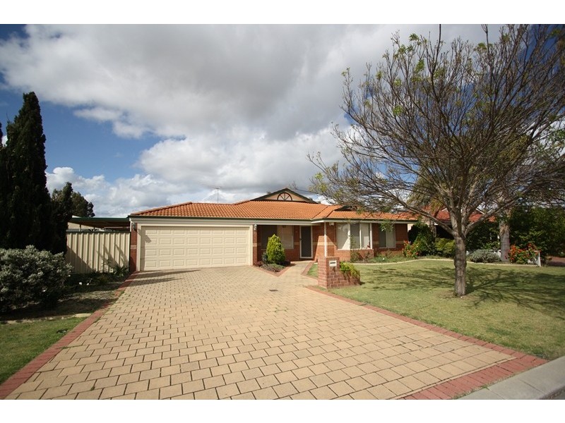 4 Crowlin Gardens, Seville Grove WA 6112