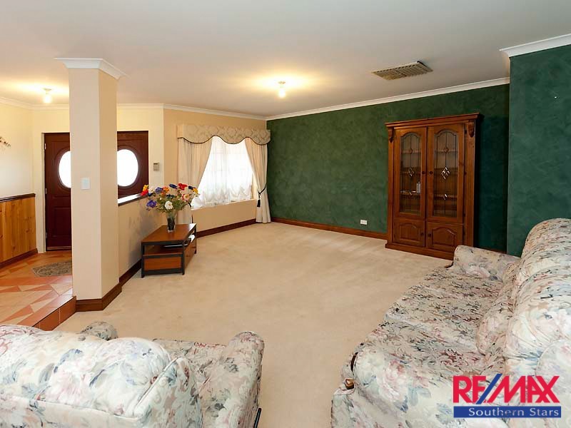 3 BOHEMIA GROVE, Seville Grove WA 6112