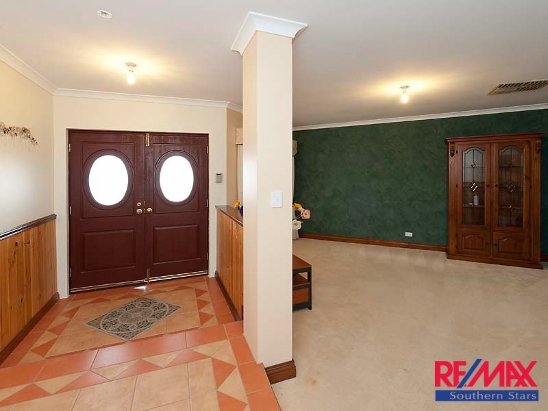 3 BOHEMIA GROVE, Seville Grove WA 6112