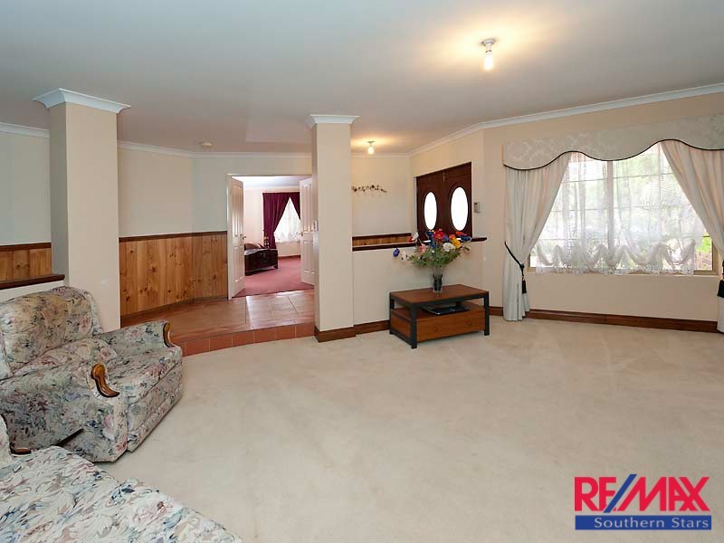 3 BOHEMIA GROVE, Seville Grove WA 6112