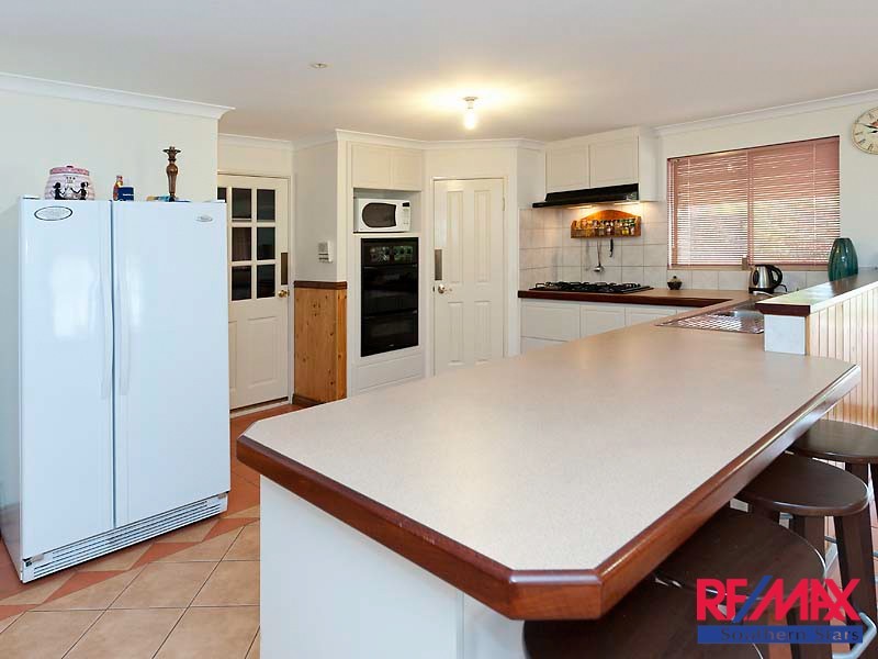 3 BOHEMIA GROVE, Seville Grove WA 6112