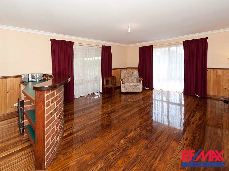 3 BOHEMIA GROVE, Seville Grove WA 6112