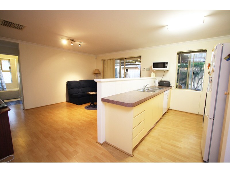 3/48 Thomas Street, Queens Park WA 6107