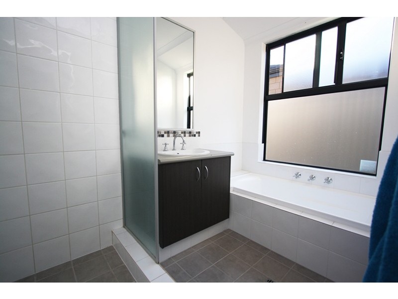 35  Ayer Road, Queens Park WA 6107