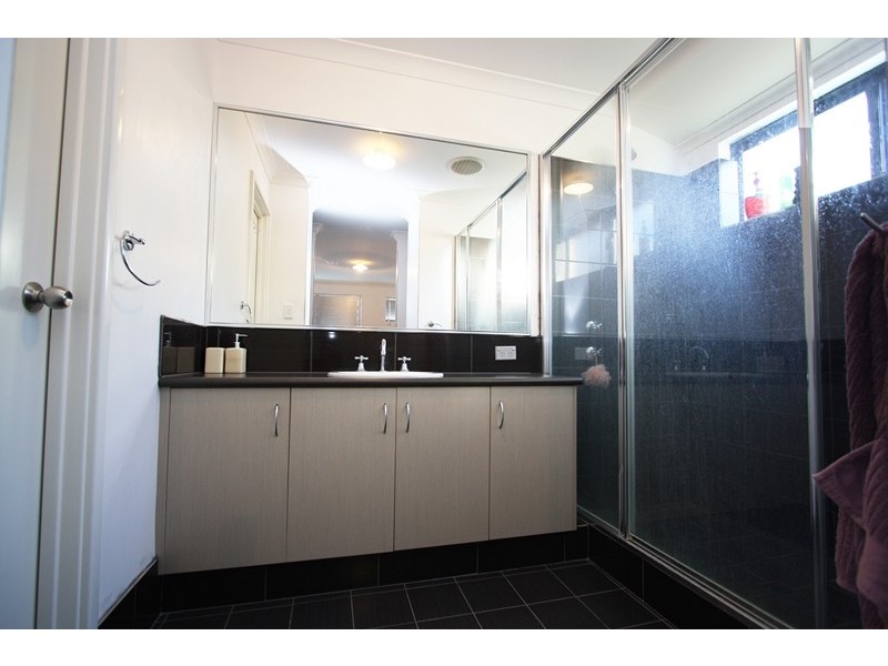 35  Ayer Road, Queens Park WA 6107