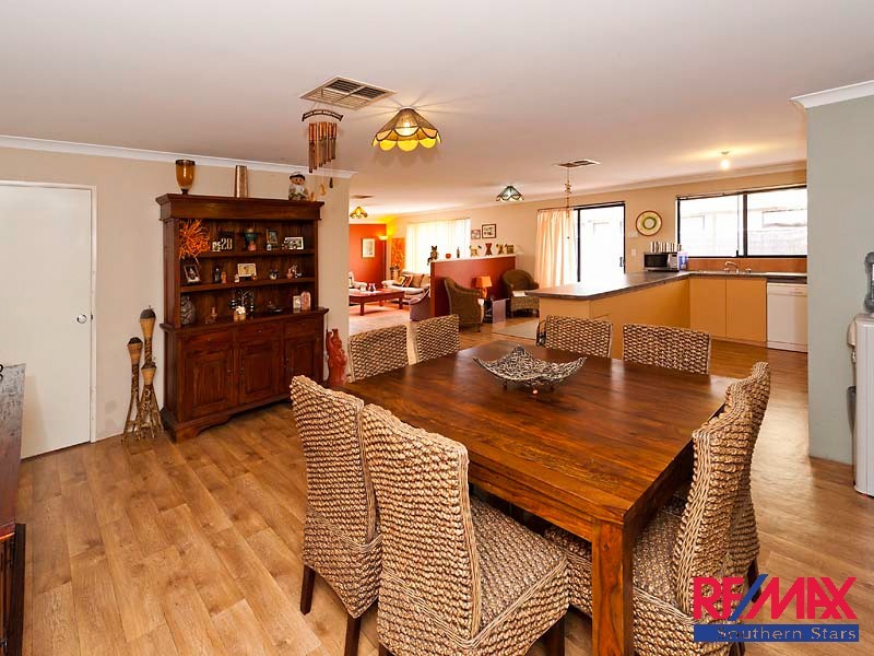 28 SAMUEL LOOP, Canning Vale WA 6155