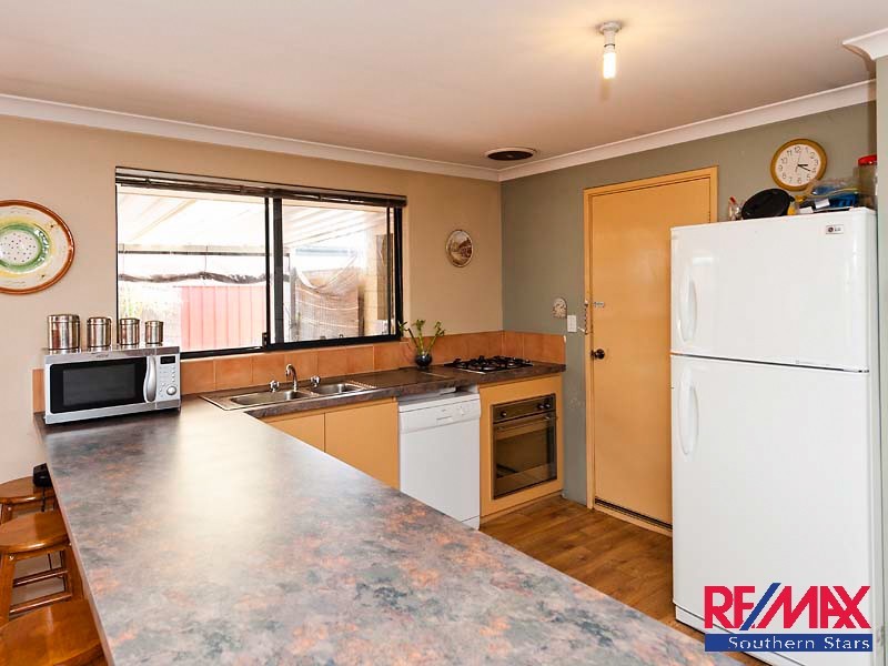 28 SAMUEL LOOP, Canning Vale WA 6155