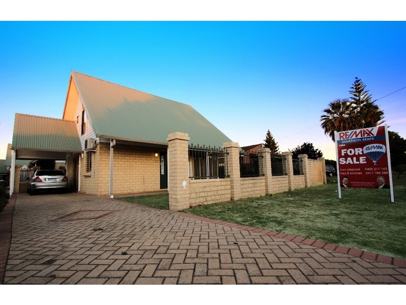 136A Centre Street, Queens Park WA 6107