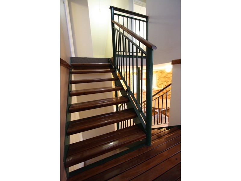 136A Centre Street, Queens Park WA 6107