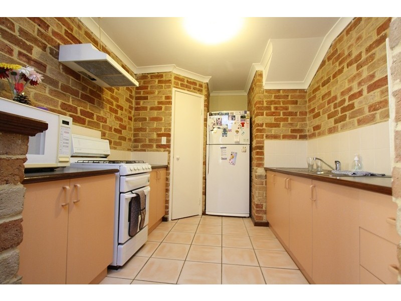 136C Centre Street, Queens Park WA 6107