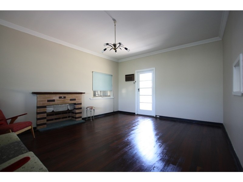 5 Bent Street, Cannington WA 6107