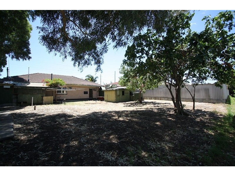 5 Bent Street, Cannington WA 6107