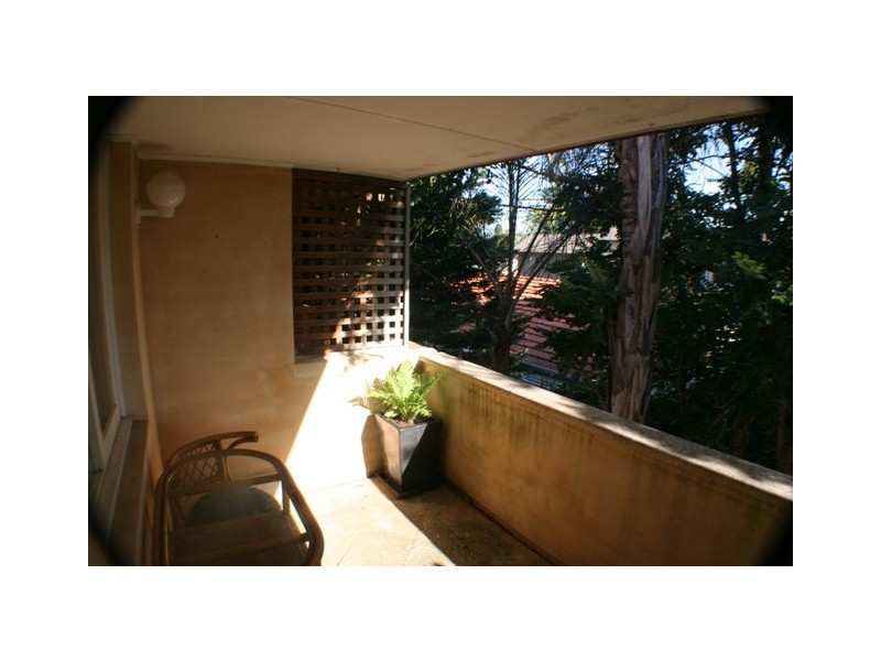 6/245 Coode Street, Como WA 6152