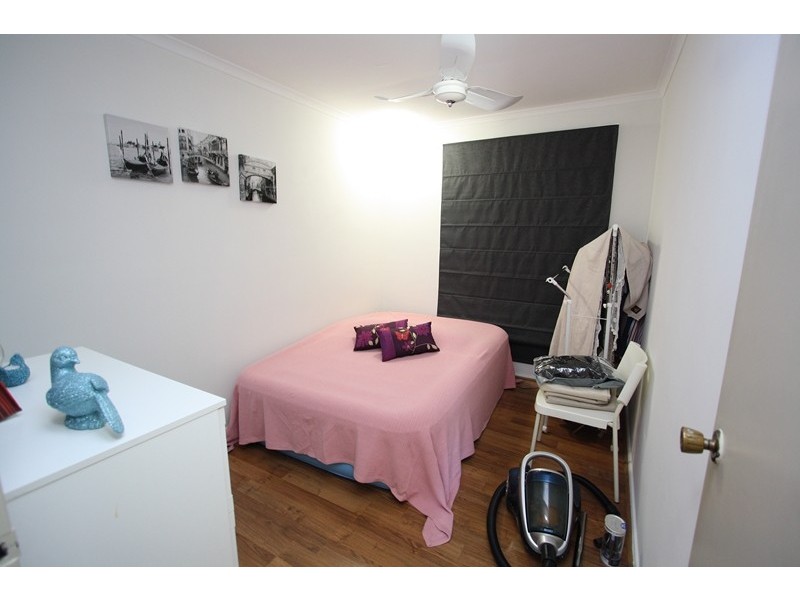 25 McNamara Drive, Thornlie WA 6108