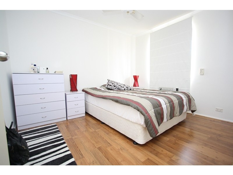 25 McNamara Drive, Thornlie WA 6108