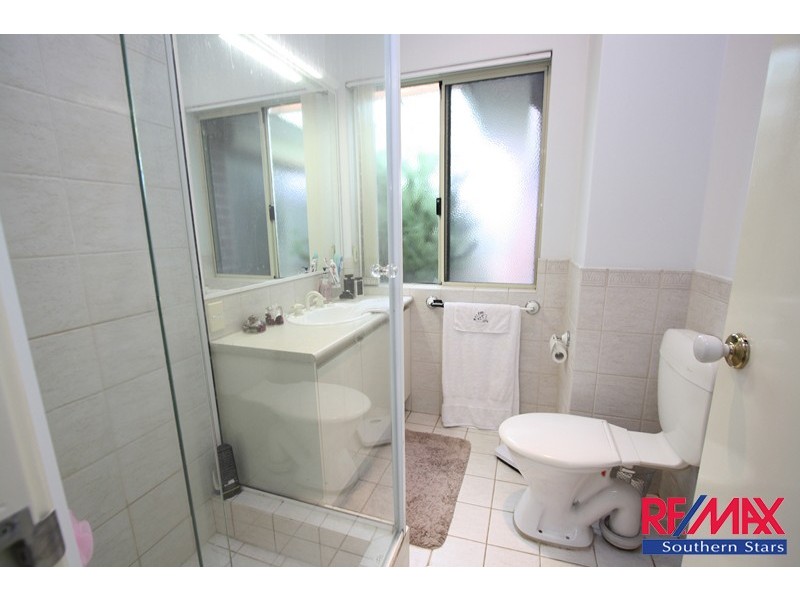 40 Barnsley Street, Queens Park WA 6107