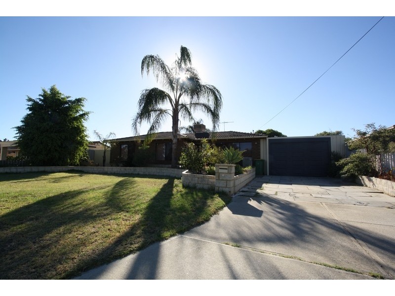 8 Isdell Place, Gosnells WA 6110