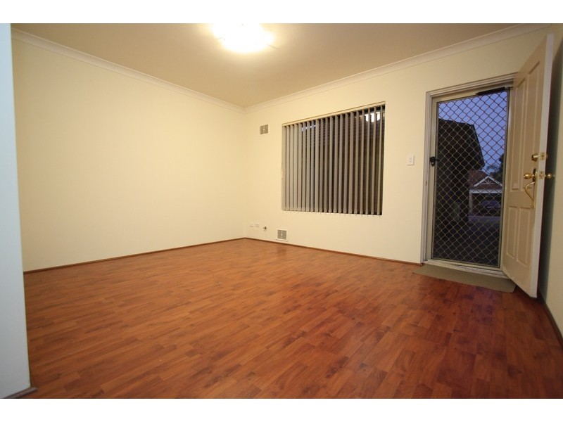 2/20 Gochean Avenue, Bentley WA 6102