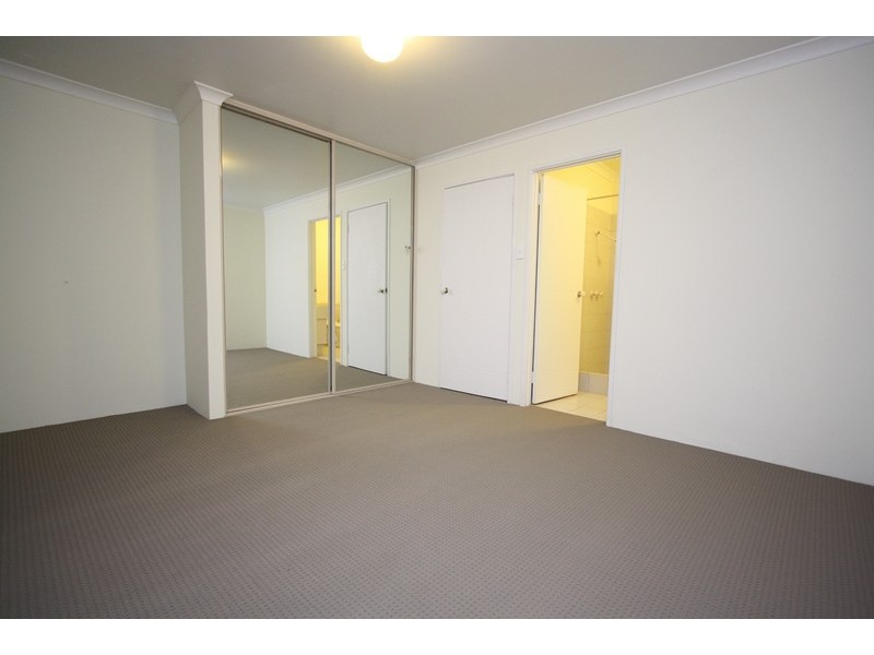 2/20 Gochean Avenue, Bentley WA 6102