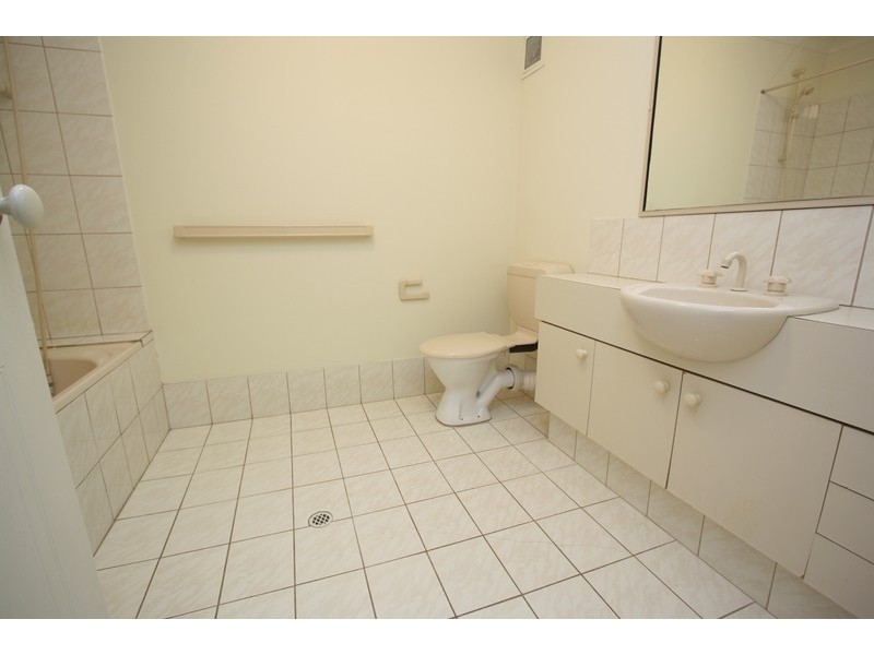 2/20 Gochean Avenue, Bentley WA 6102