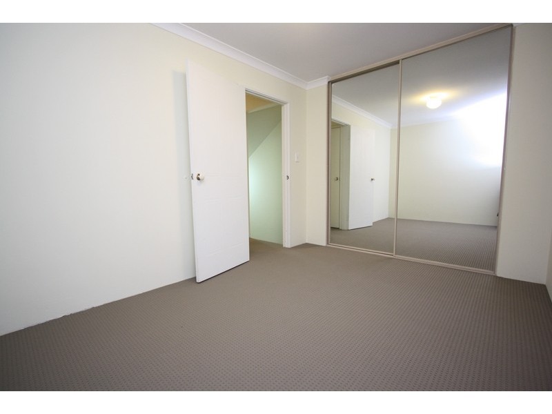 2/20 Gochean Avenue, Bentley WA 6102