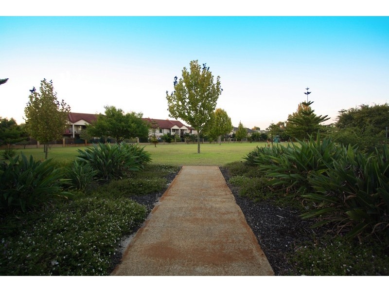 2/20 Gochean Avenue, Bentley WA 6102